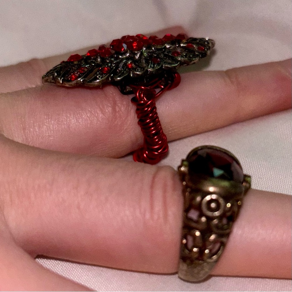Red Rings Two Costume Jewelry - Picture 5 of 10